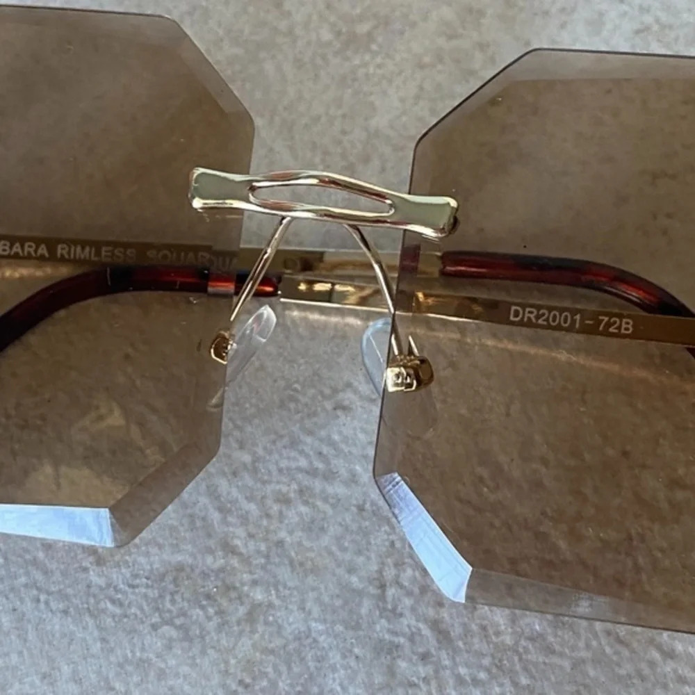 Barbara Square Rimless Sunglasses - Picture 4 of 6